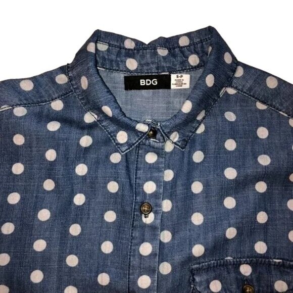 BDG Button Down Shirt Sz S Chambray Denim with White Polka Dots Long Sleeve - Picture 2 of 4